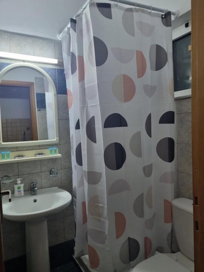 White Rose Apartment Kampos  Bagian luar foto